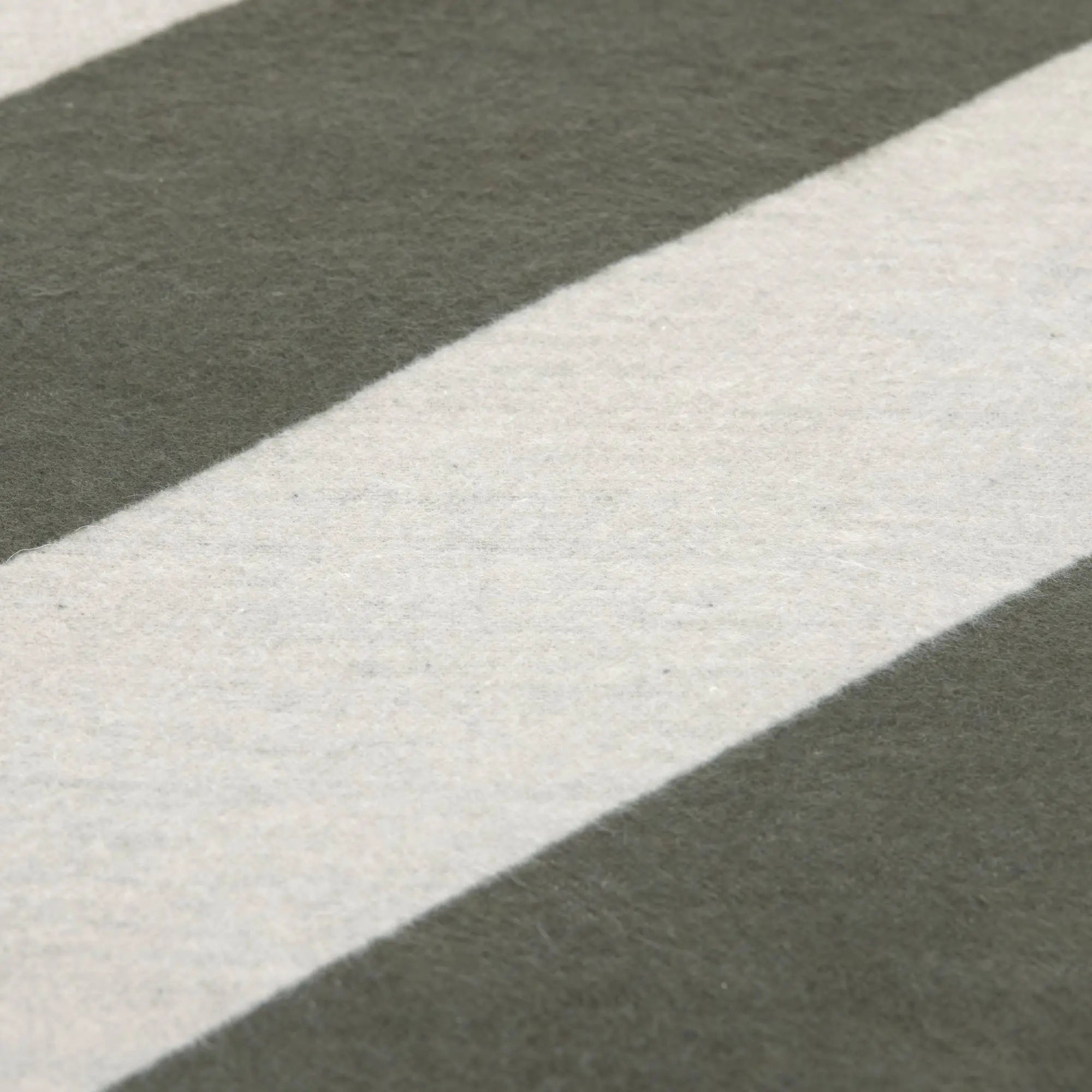 Hundedecke M - Ida, Streifen Dunkelgrün