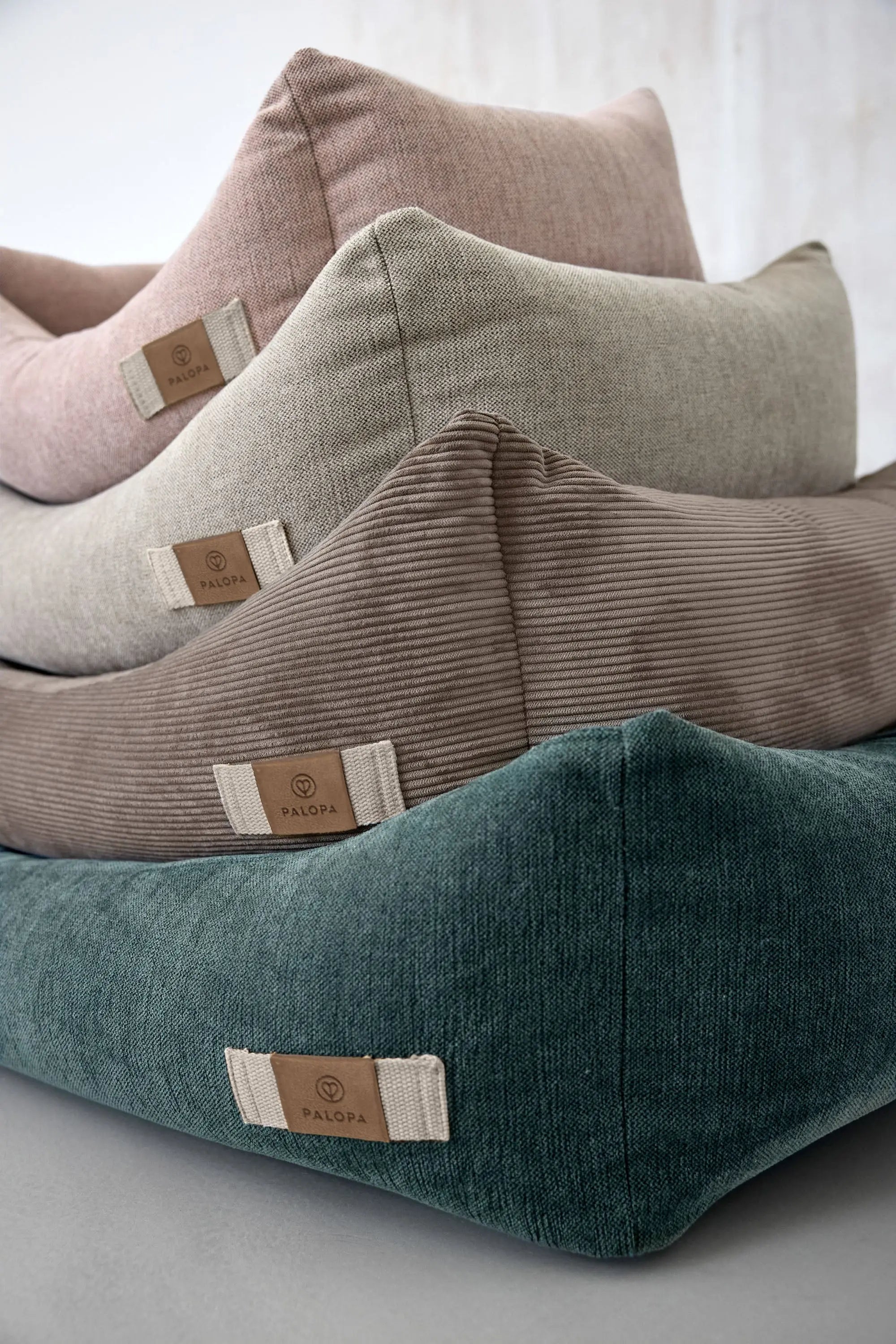 Dog Bed Corduroy - Fred, Grey