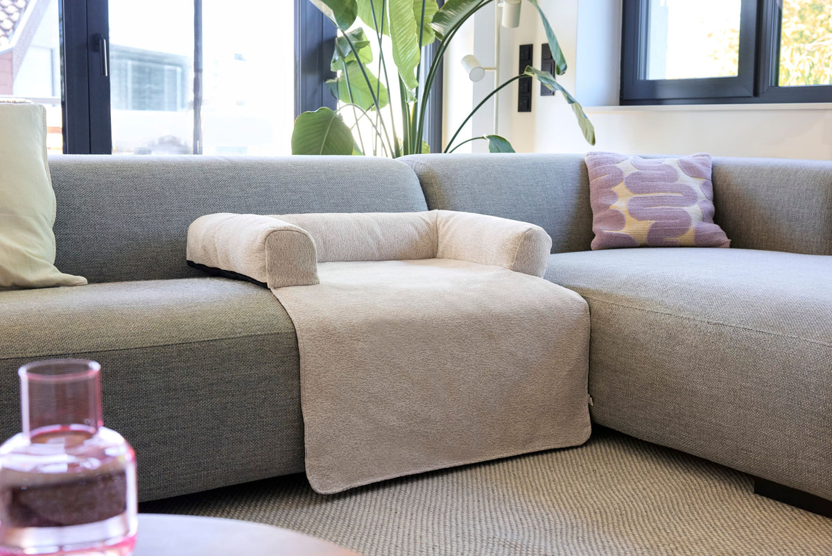 Sofa Schutzmatte Hund - Rika - Lässig